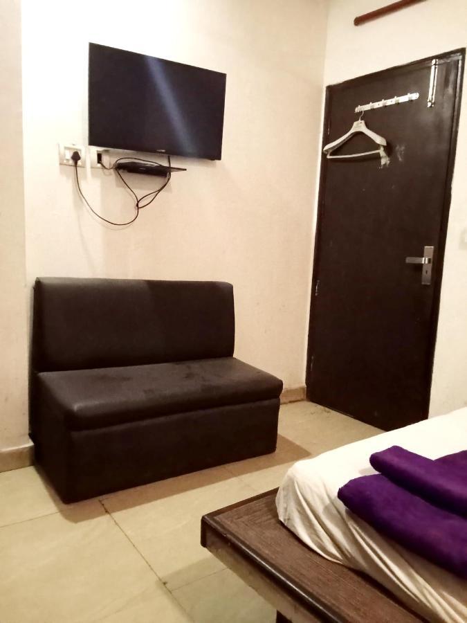 Hotel Odeon Continental Új-Delhi Kültér fotó